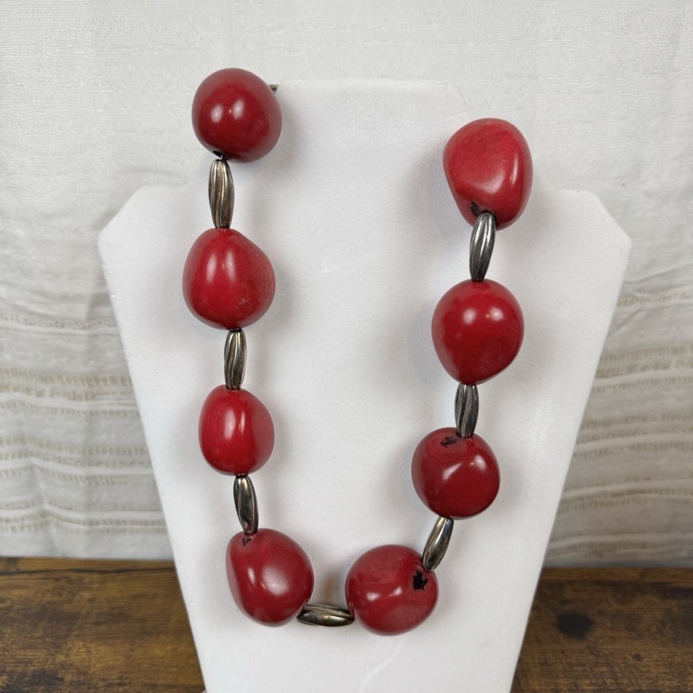 Vintage Red Bead Necklace Silver-tone Spacers‎ Non-Magnetic Wire Strung